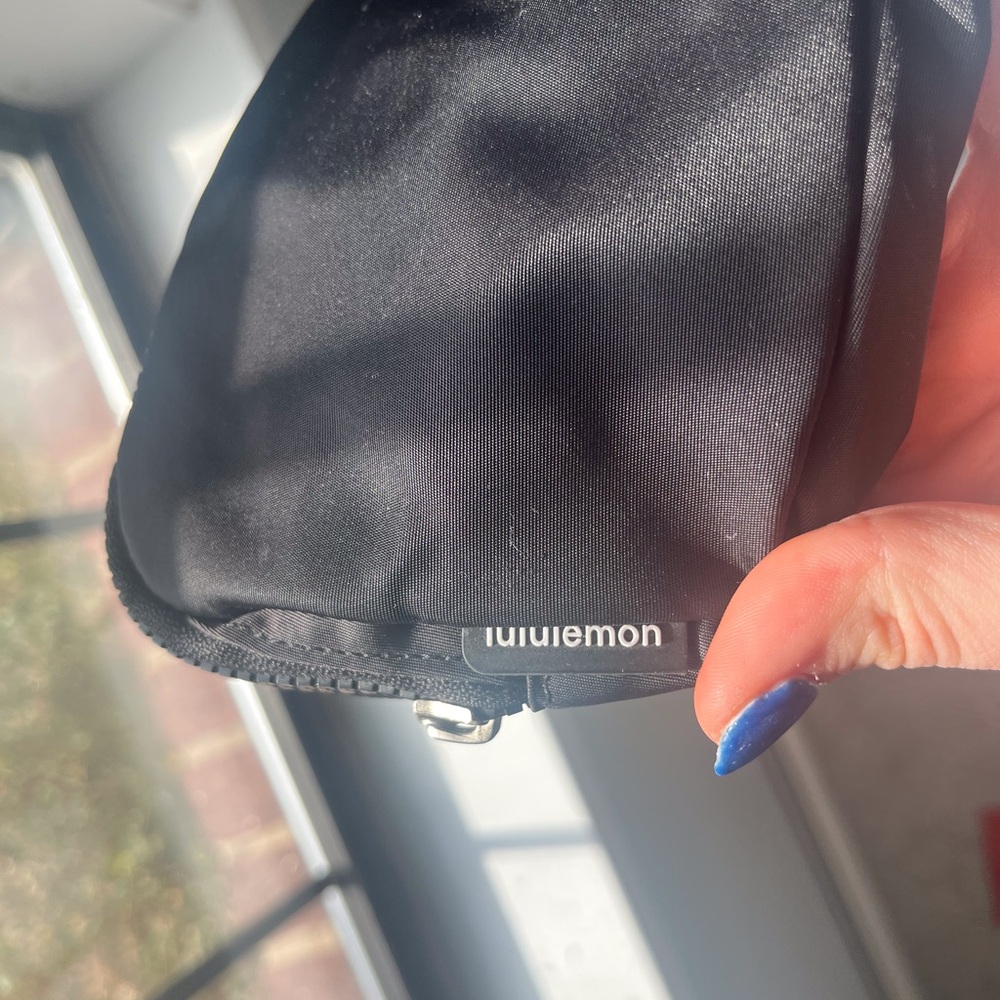 Lululemon Athletica Black Belt Bag - Picture 3 of 5